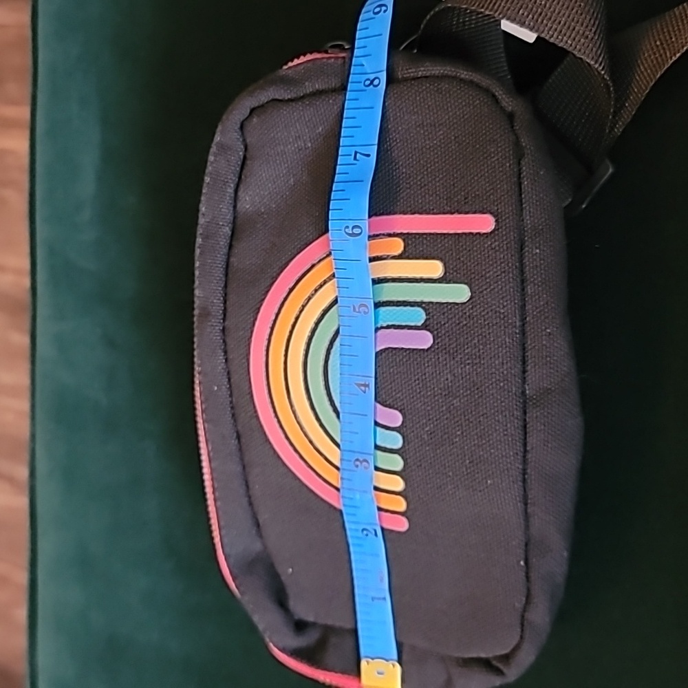 Pride fanny pack NWT - Picture 5 of 7